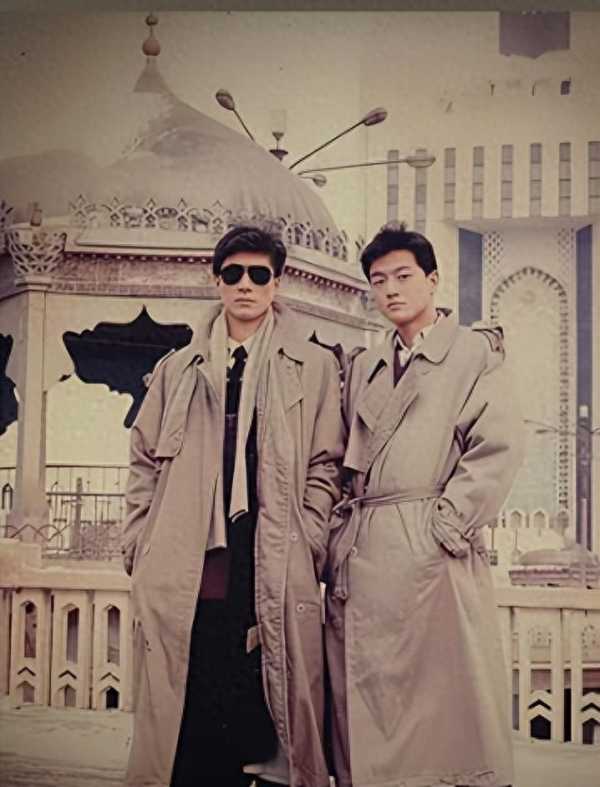 李亚鹏被哥哥信息感动泪目